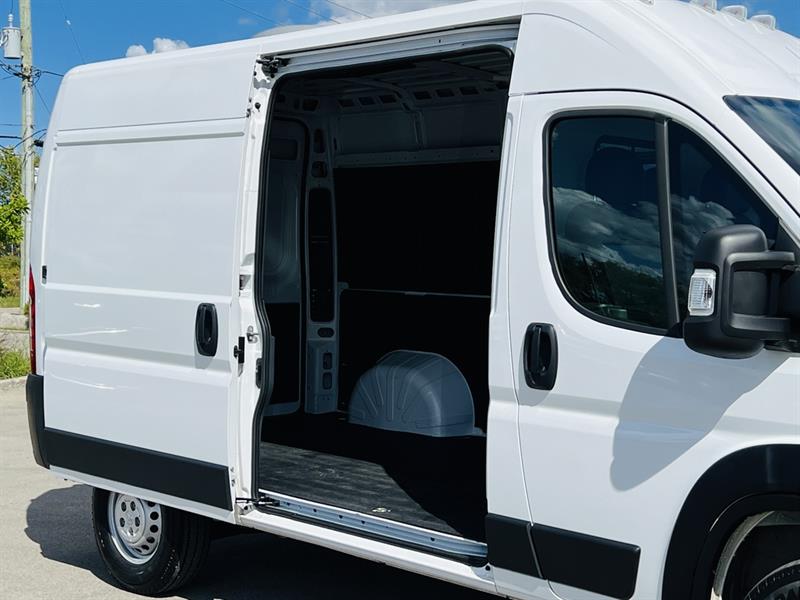ram ProMaster fourgonnette utilitaire 2025 - 33