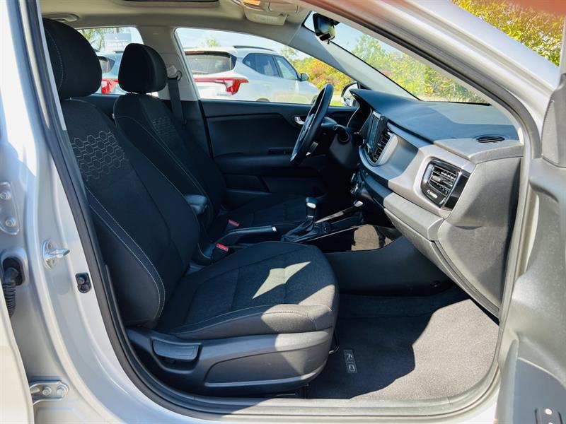 kia Rio 5-door 2019 - 9