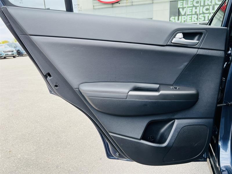 kia Sportage 2021 - 41