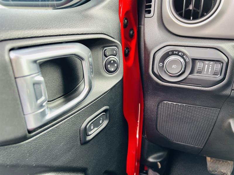 jeep Wrangler 2021 - 13