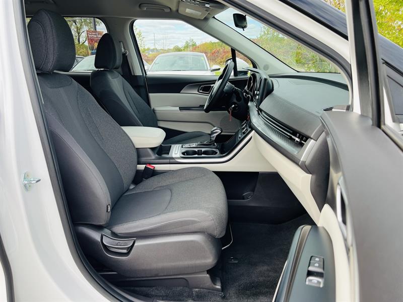 kia Carnival 2022 - 9