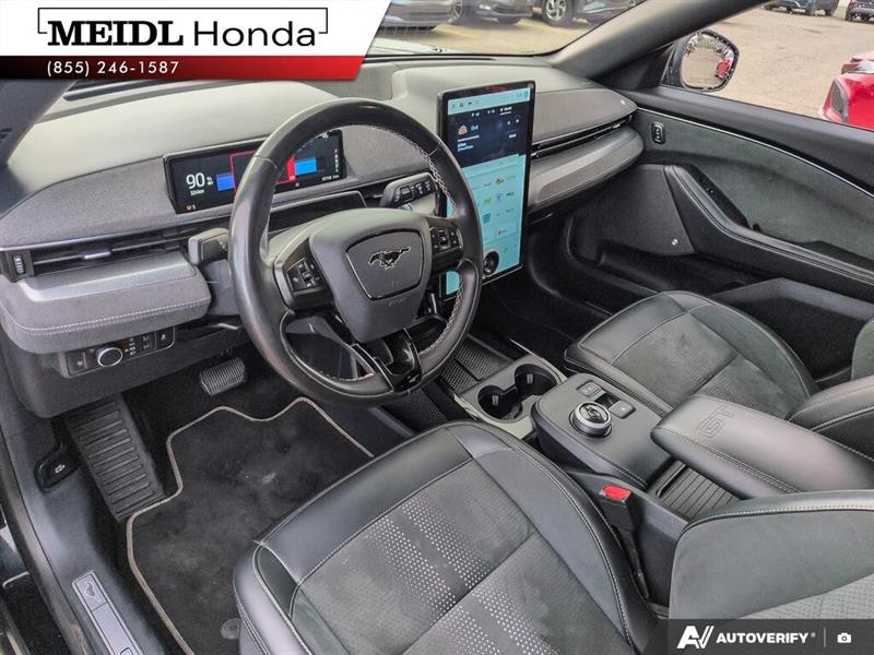 ford Mustang Mach-E 2022 - 12