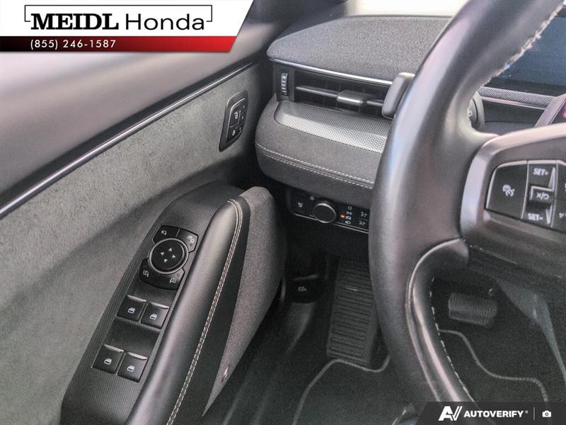 ford Mustang Mach-E 2022 - 16