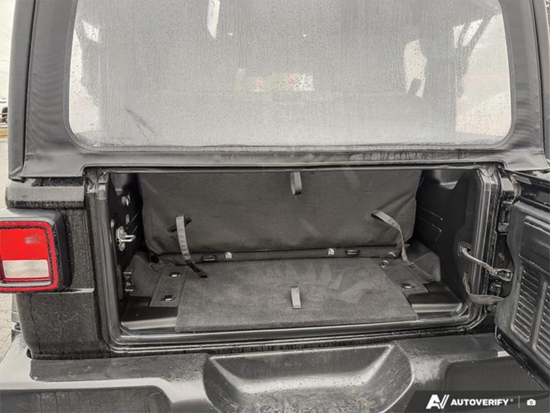 jeep Wrangler 2025 - 11