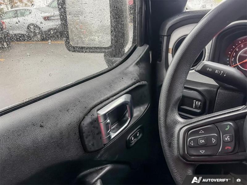 jeep Wrangler 2025 - 16