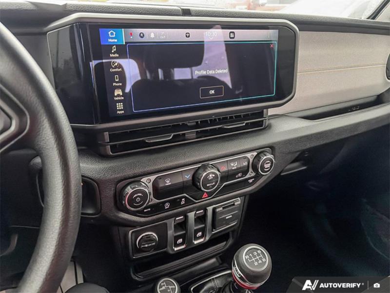 jeep Wrangler 2025 - 18