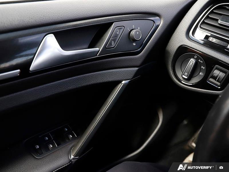 volkswagen Golf R 2018 - 17