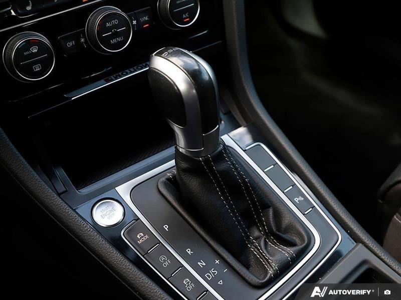 volkswagen Golf R 2018 - 23