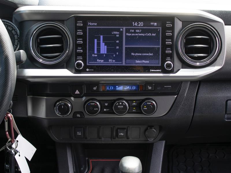 toyota Tacoma 2022 - 16