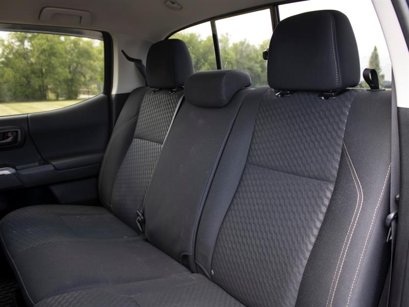 toyota Tacoma 2022 - 25