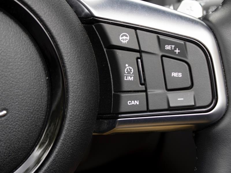 jaguar F-TYPE 2020 - 13