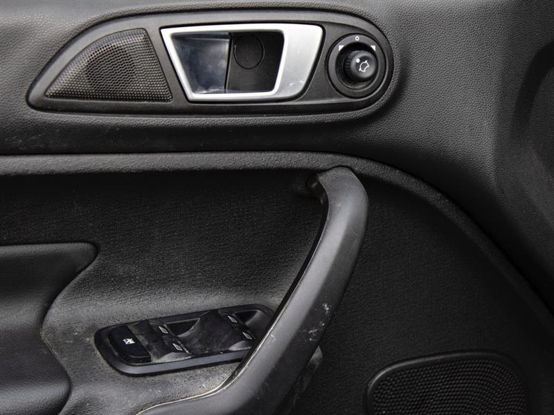 ford Fiesta 2016 - 8