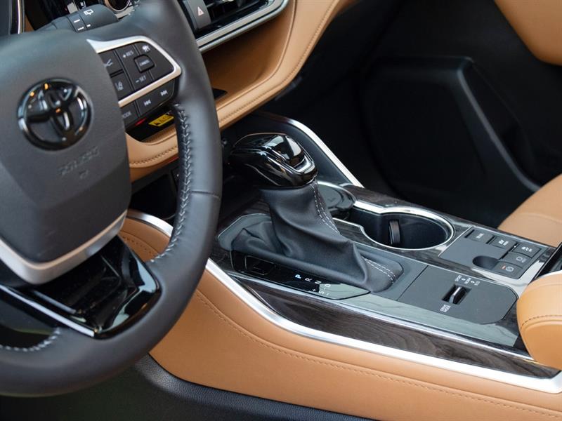 toyota Highlander Hybrid 2025 - 26