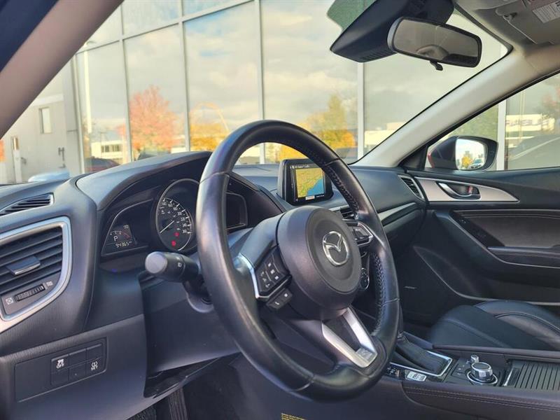 mazda Mazda3 2018 - 13