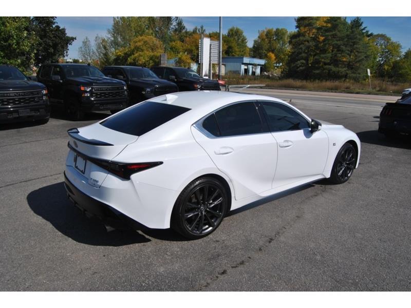 lexus IS 2023 - 5