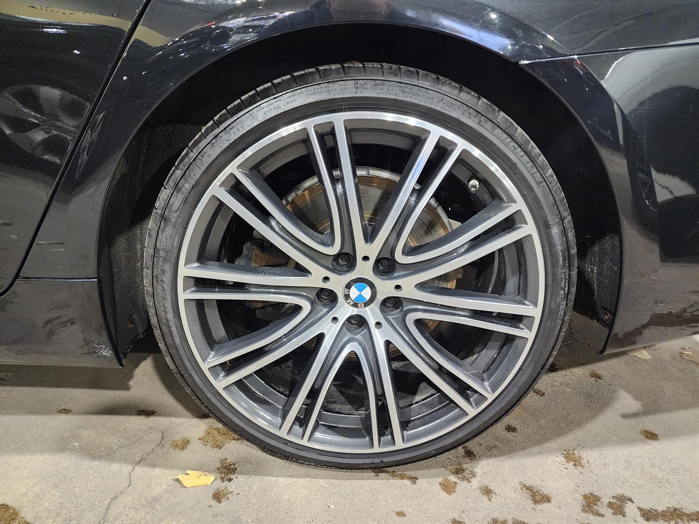 bmw 5 Series 2019 - 28