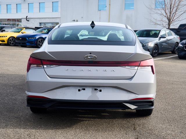 hyundai Elantra 2021 - 4