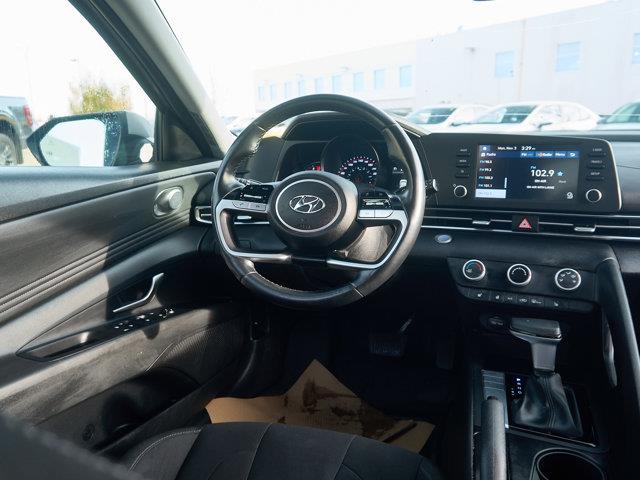 hyundai Elantra 2021 - 23