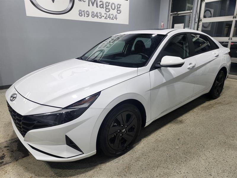 hyundai Elantra 2022 - 2