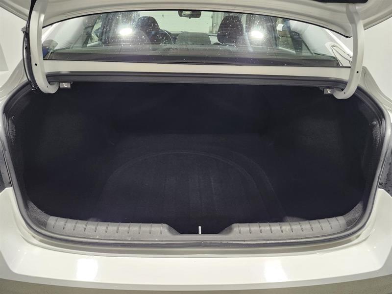 hyundai Elantra 2022 - 24