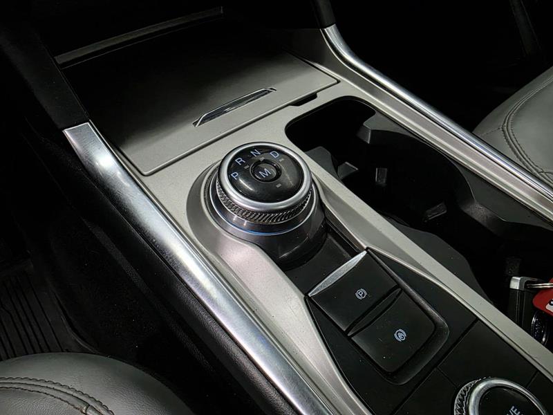 ford Explorer 2021 - 18