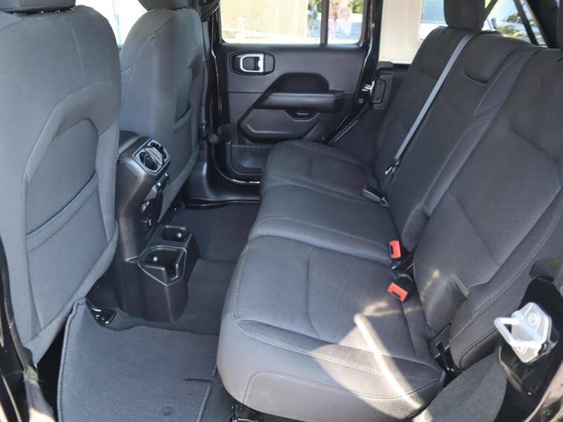 jeep Wrangler 2023 - 18