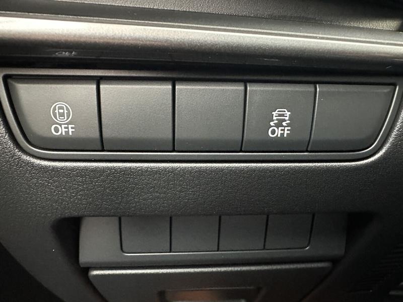 mazda Mazda3 Sport 2023 - 17