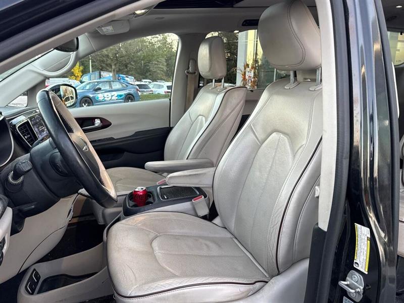 chrysler Pacifica 2017 - 6