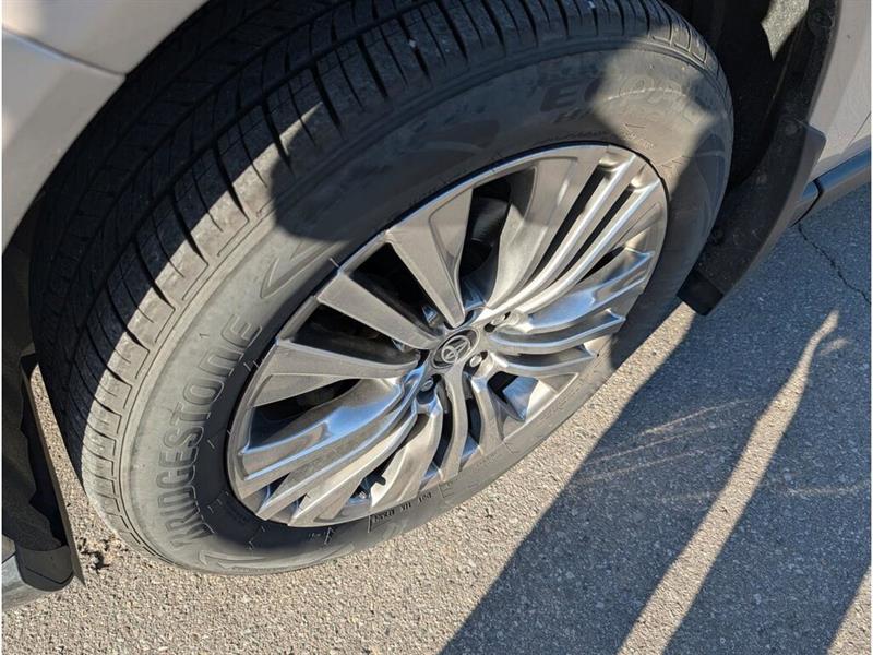 toyota Venza 2022 - 9