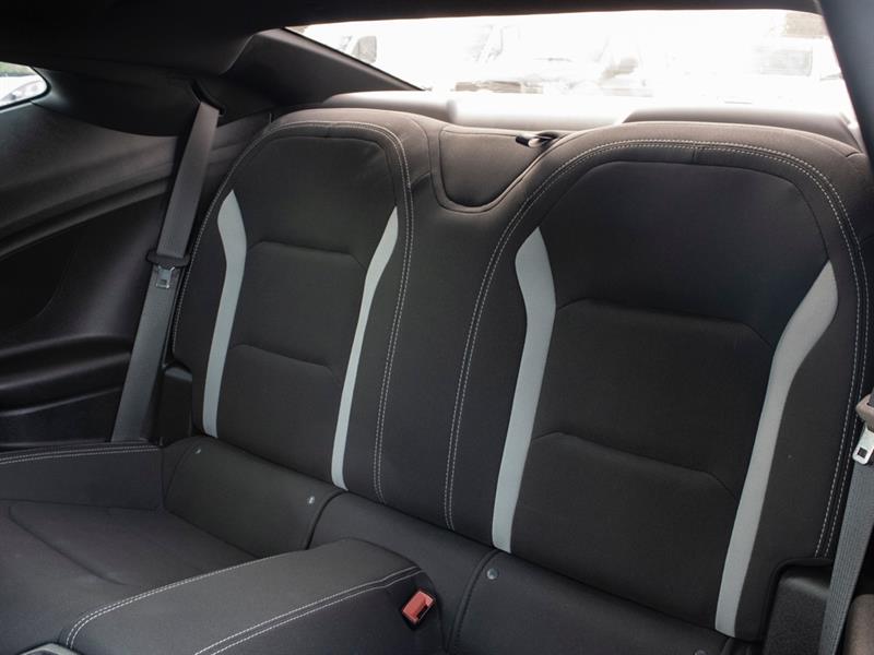 chevrolet Camaro 2019 - 24