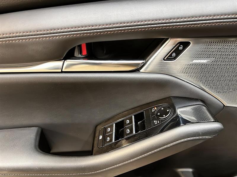 mazda Mazda3 Sport 2022 - 24