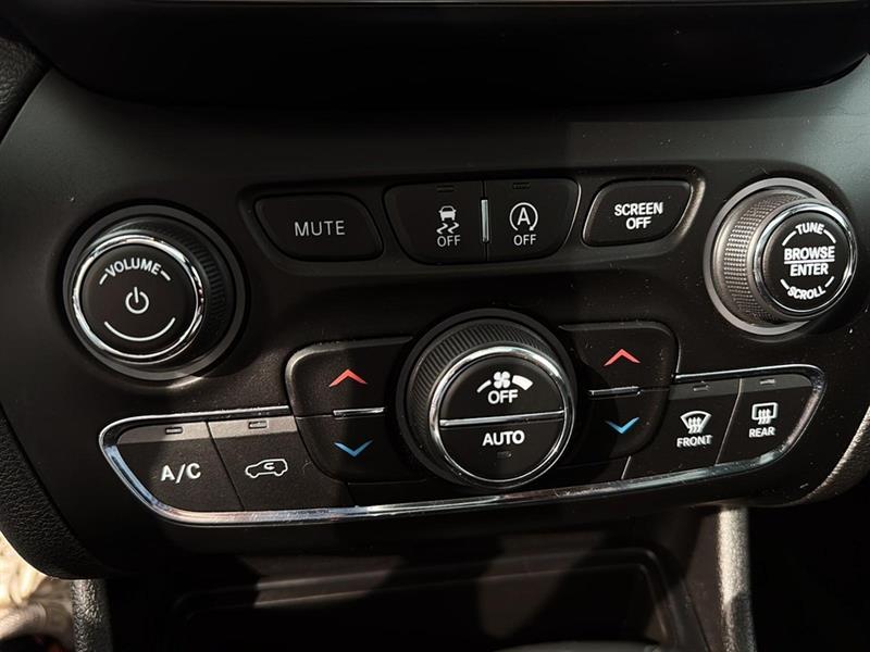 jeep Cherokee 2021 - 13