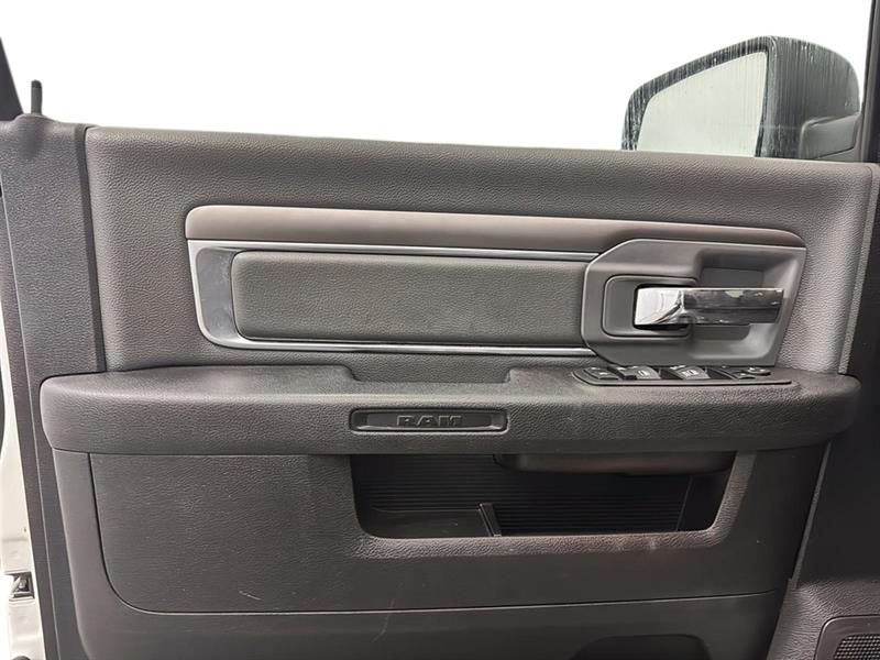 ram 1500 Classic 2022 - 11