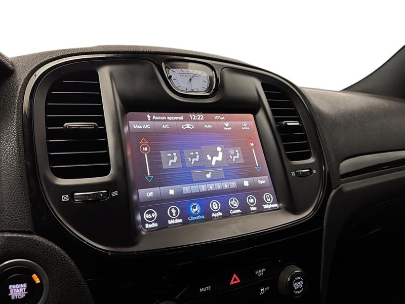 chrysler 300 2019 - 25