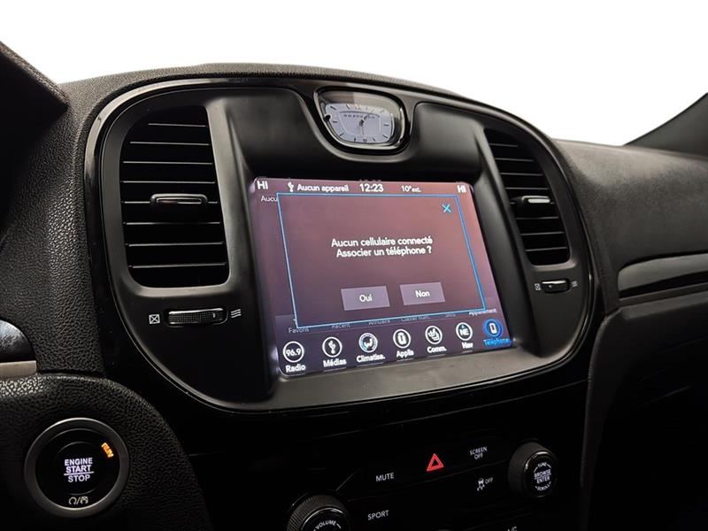 chrysler 300 2019 - 29