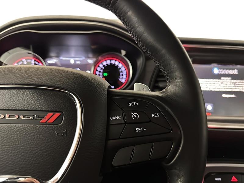 dodge Challenger 2017 - 24