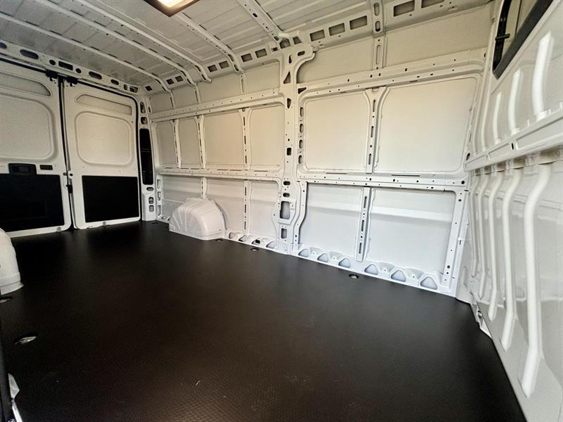 ram ProMaster 2025 - 8