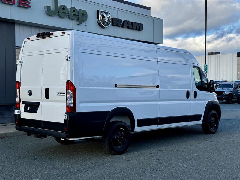 ram ProMaster 3500 2025 - 11