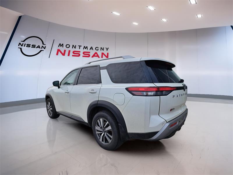 nissan Pathfinder 2022 - 3
