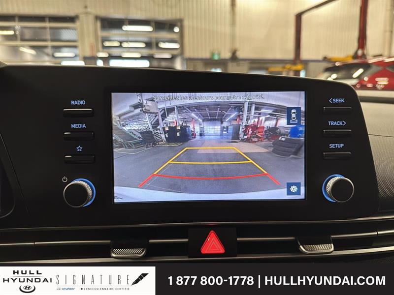 hyundai Elantra 2022 - 16