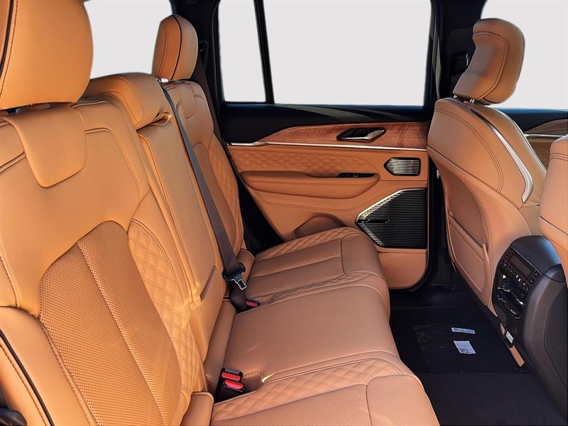 jeep Grand Cherokee 2025 - 14