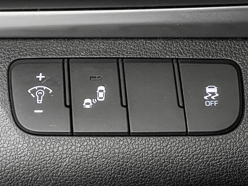 hyundai Elantra 2020 - 16