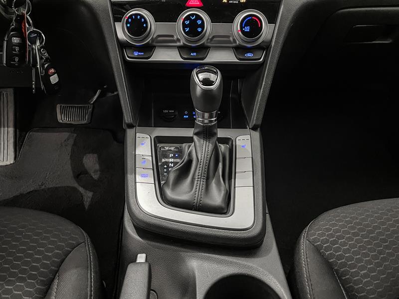 hyundai Elantra 2020 - 22