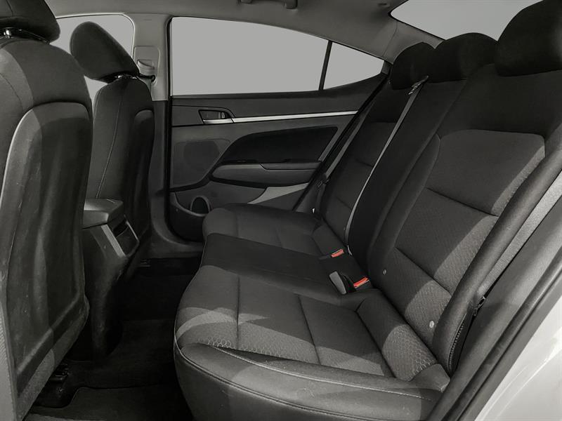 hyundai Elantra 2020 - 23