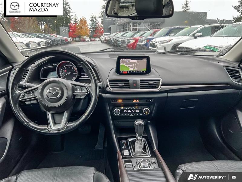 mazda Mazda3 2018 - 12