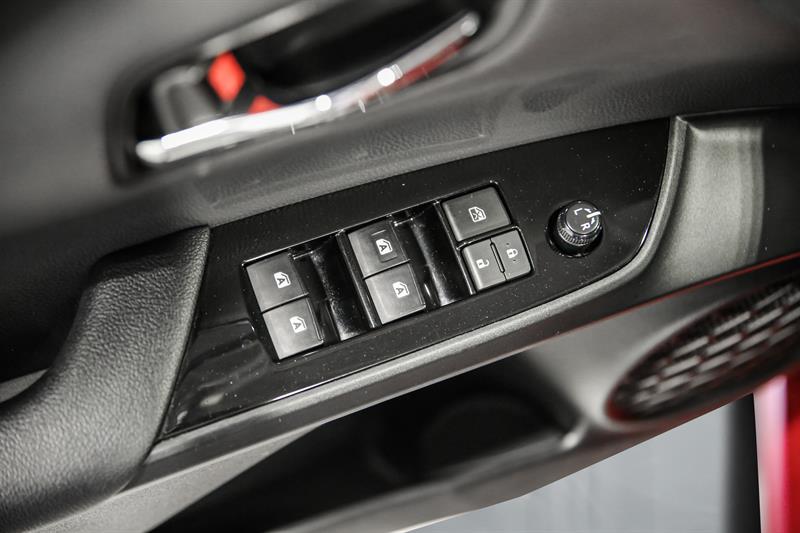 toyota Prius Prime 2018 - 13