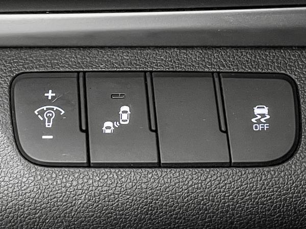 hyundai Elantra 2020 - 16