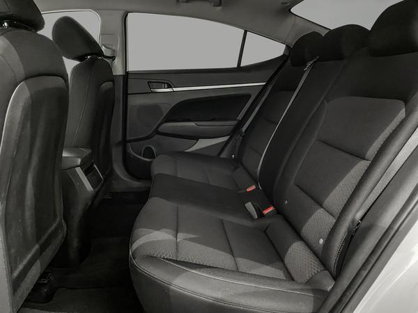 hyundai Elantra 2020 - 23