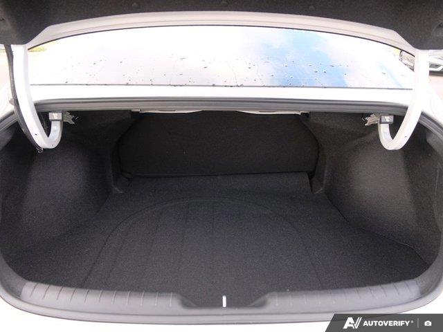 hyundai Elantra 2024 - 12