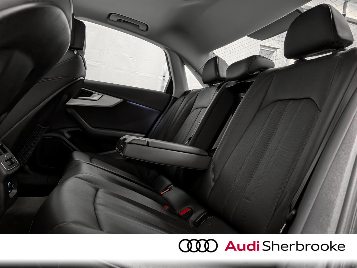 audi A4 Sedan 2018 - 11